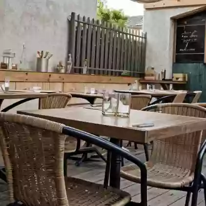 Le restaurant - La Paillote Des Alpilles - Restaurant Fontvieille - manger a FONTVIEILLE